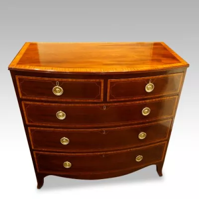 Georgianische englische Bowfront Kommode Massivholz antik ca 1820