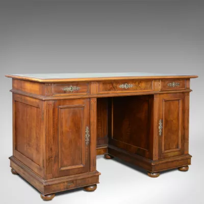 Antiker französischer Schreibtisch Nussbaum ca 1880