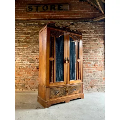 Edwardianischer antiker Kleiderschrank Nussbaum englisch circa 1903