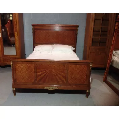 Französisches antikes Kingsize Bett Massivholz ca 1910