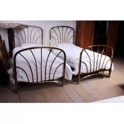 Antike britsische Art Deco Betten Messing Einzelbetten ca 1920