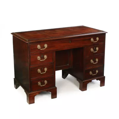 Georgianischer antiker Mahagoni Schreibtisch englisch ca 1750