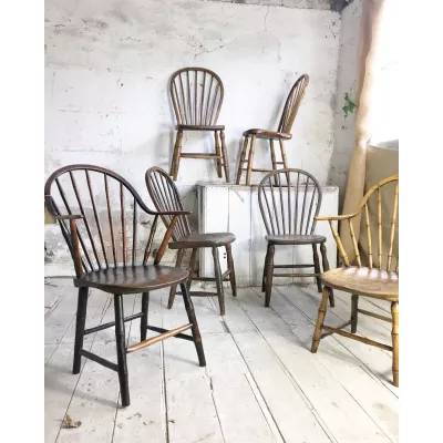Antike englische Windsor Chairs Massivholz Stühle 19. Jh