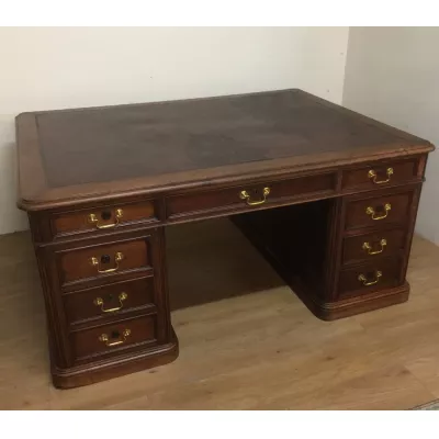 Antiker englischer Nussbaum Schreibtisch Partners Desk ca 1880