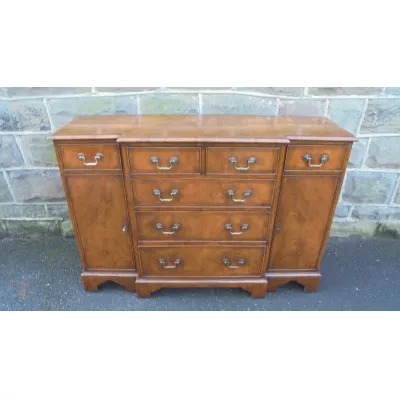 Antikes englisches Nussbaum Sideboard ca 1900