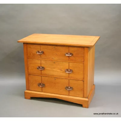 Antike britische Arts & Crafts Kommode Eiche ca 1920