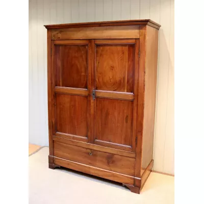 Antiker französischer Kirschbaum Kleiderschrank ca 1850