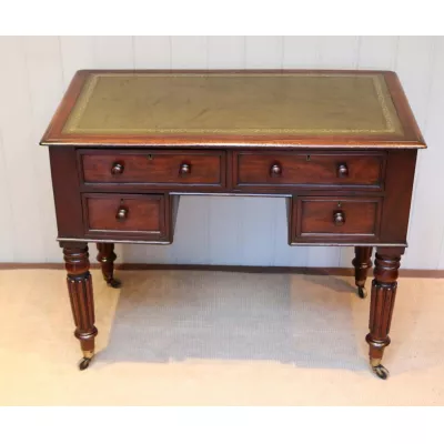 Antiker Englischer Mahagoni Schreibtisch im Gillows Stil ca. 1880