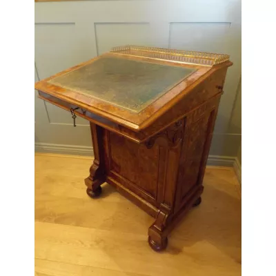 Viktorianischer antiker Davenport Schreibtisch Nussbaum antik ca 1860
