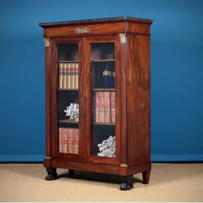 Französischer antiker Mahagoni Bücherschrank Vitrine ca 1810