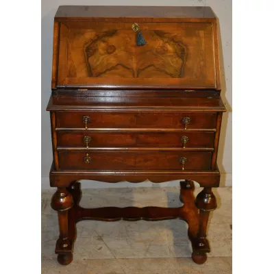 Antiker britischer Nussbaum Sekretär Ladies Desk ca 1870