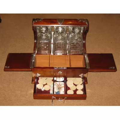 Viktorianische Antike Englische Nussbaum Tantalus Box Flaschen ca. 1890