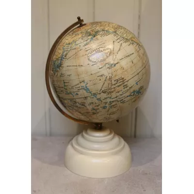 Art Deco Antiker Englischer Globus ca. 1947