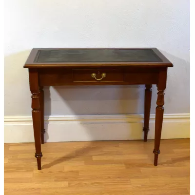 Antiker britischer Nussbaum Schreibtisch ca 1880
