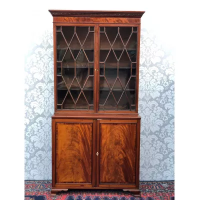 Georgianischer antiker Bücherschrank Mahagoni englisch ca 18. Jh