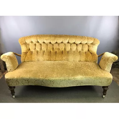 Viktorianisches Antikes Englisches Samt Sofa ca. 1860