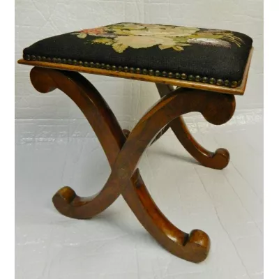 Antiker Englischer Mahagoni Tapisserie Hocker ca. 1860
