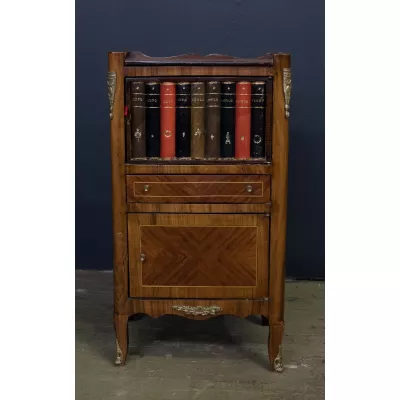 Französischer Antiker Schrank ca. 1920