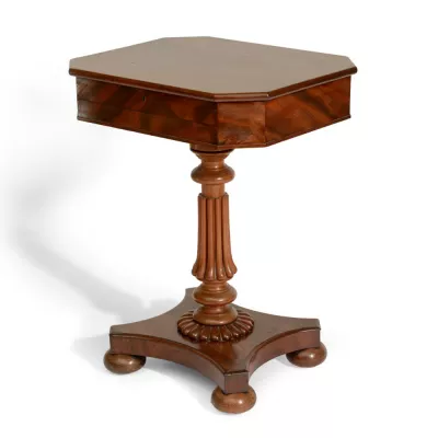 Antiker britischer Regency Beistelltisch Mahagoni ca 1830