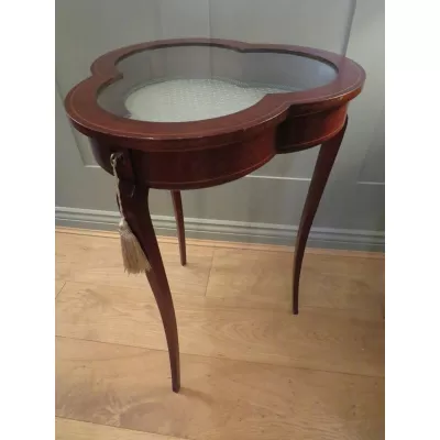 Antiker britischer Mahagoni Tisch Bijouterie ca 1920