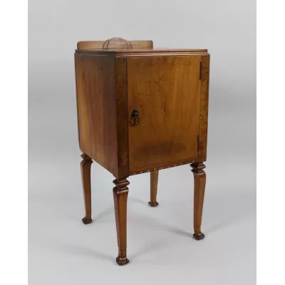 Antiker englischer Art Deco Nussbaum Schrank Beistelltisch ca 1930