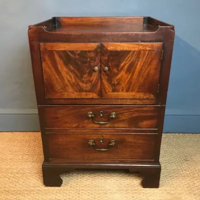 Britischer georgianischer Mahagoni Beistelltisch Nachtschrank antik ca 1780