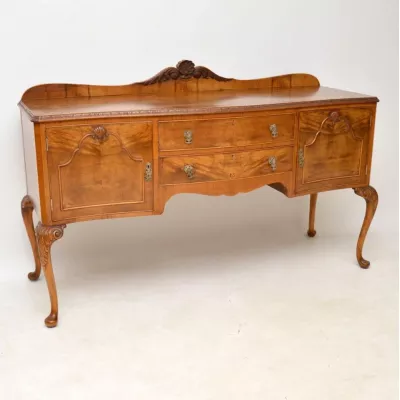 Antikes britisches Nussbaum Sideboard ca 1930
