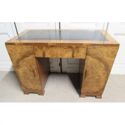 Art Deco Antiker Englischer Nussbaum Schreibtisch ca. 1930