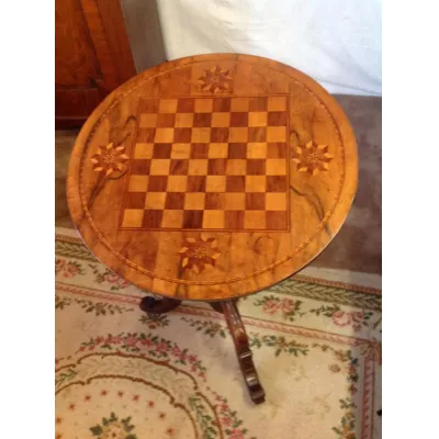 Englischer Antiker ausklappbarer  Nussbaum Spieltisch ca. 1870