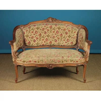 Französisches Antikes belle epoque Nussbaum Salon Sofa ca. 1900