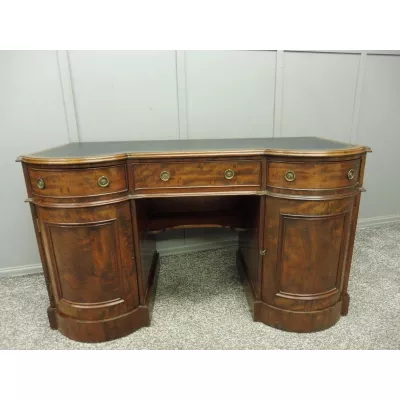 Edwardianischer Englischer Mahagoni Schreibtisch antik ca. 1900