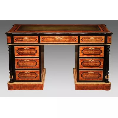 Britischer antiker Schreibtisch Massivholz Nussbaum ca 1860