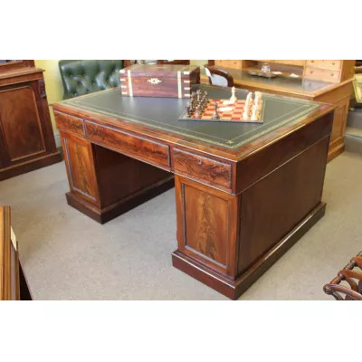 Antiker britischer Mahagoni Schreibtisch Regency ca 1825