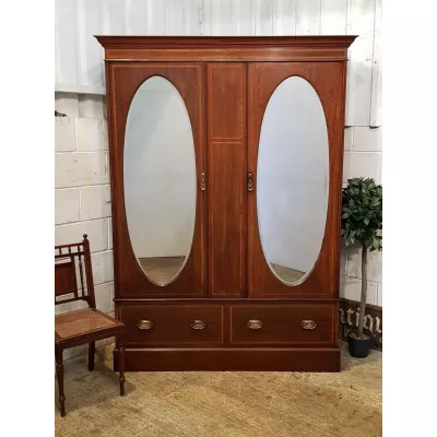 Antiker britischer Mahagoni Kleiderschrank ca 1900