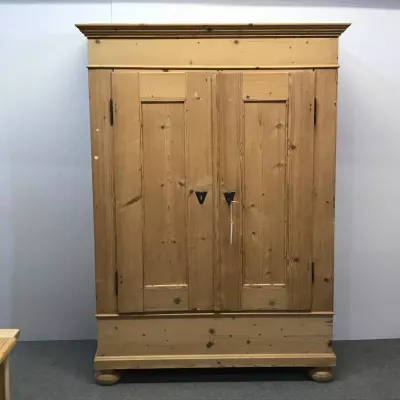 Kiefer Kleiderschrank Weichholz antik ca 1900