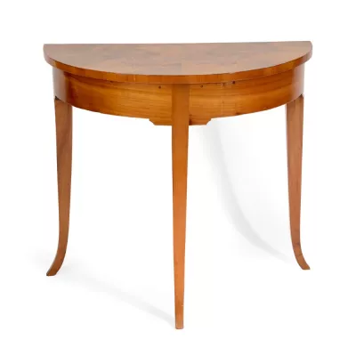 Bestelltisch in D-Form aus Satinholz