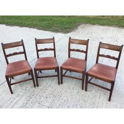 Set von vier Landstühlen aus dem frühen 19. Jahrhundert