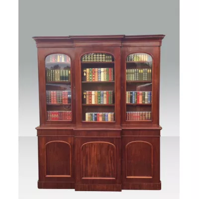 Großes, dreitüriges Bücherregal aus antikem Mahagoni