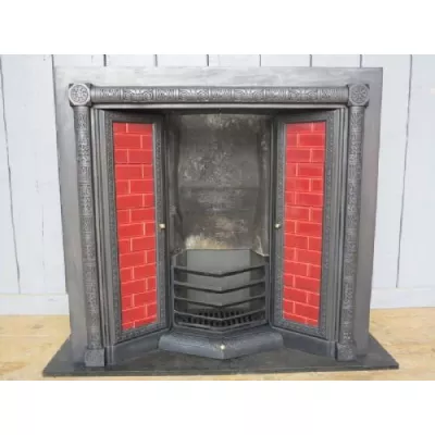 Kamin mit Marmoreinfassung