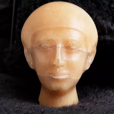 Ägyptischer Kopf aus Alabaster.20. Jahrhundert 