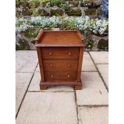 Viktorianische Mini Kommode aus Eiche antik ca 1870