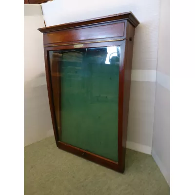 Antike englische Mahagoni Hängevitrine, ca. 1910