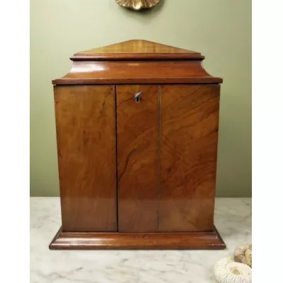 Antiker Tischschrank / antike Zigarrenbox aus Walnussholz, ca 1850