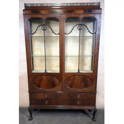 Antike Vitrine aus Mahagoni im Chippendale Style, ca. 1920 
