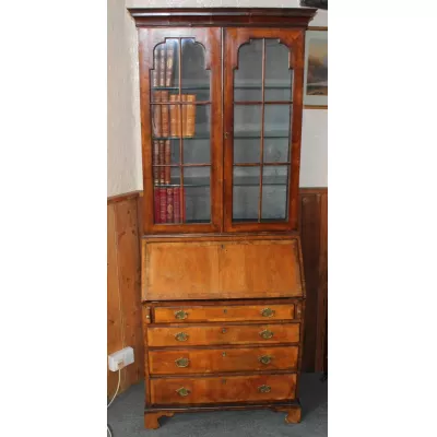 Kleiner antiker  Bücherschrank , Nussbaum