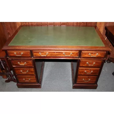 antiker Mahagoni-Sockel Schreibtisch, viktorianisch