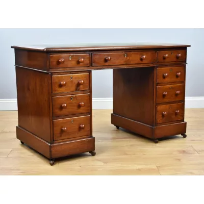Antiker viktorianischer Pedestal Schreibtisch Pedestal Desk ca 1850