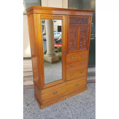 Antiker Nussbaum Kleiderschrank Garderobe