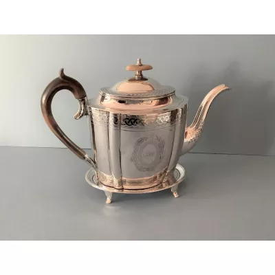 Antike georgische silberne Teekanne mit Ständer 1798