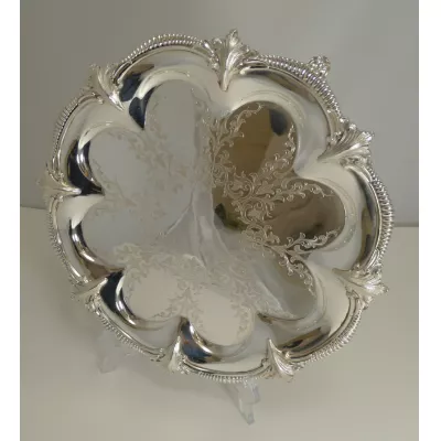 Antikes englisches versilbertes Tablett / Silver Plated Tray viktorianisch ca 1860